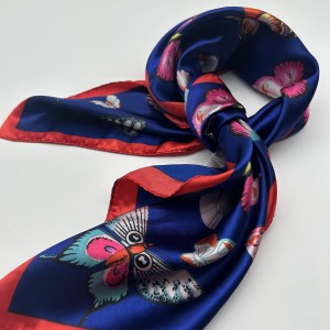 Navy blue is a retro small silk scarf